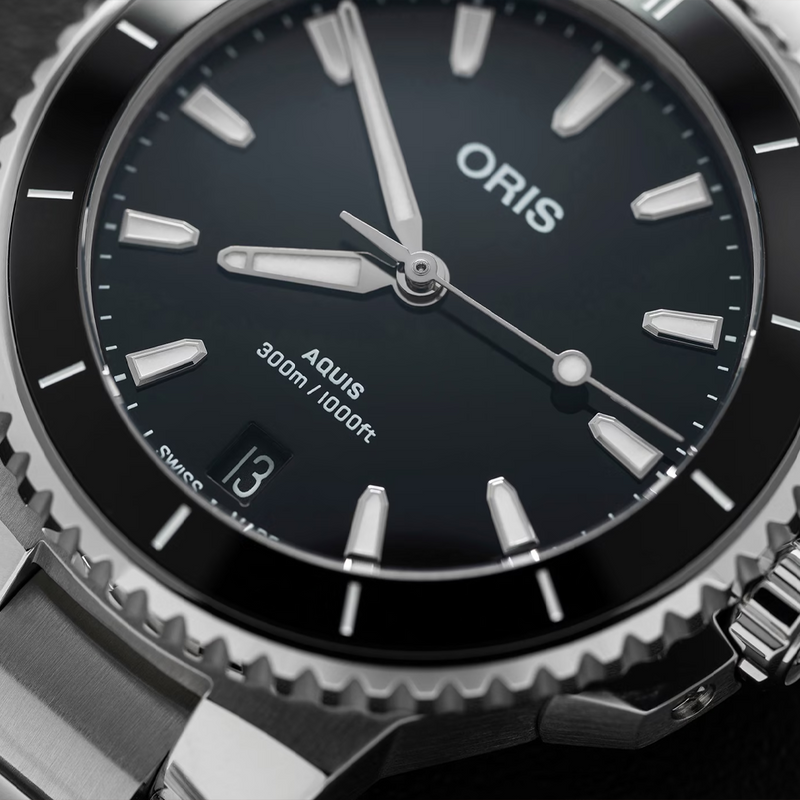 Oris Aquis Date