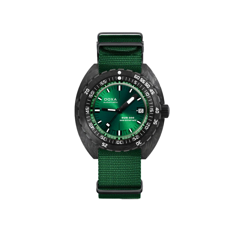 DOXA SUB 300 Carbon Sea Emerald NATO Strap 822.70.131.26-N